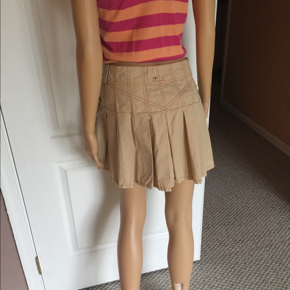 🎉HP🎉 Versace 1/2 pleated mini skirt💕 - Picture 7 of 8